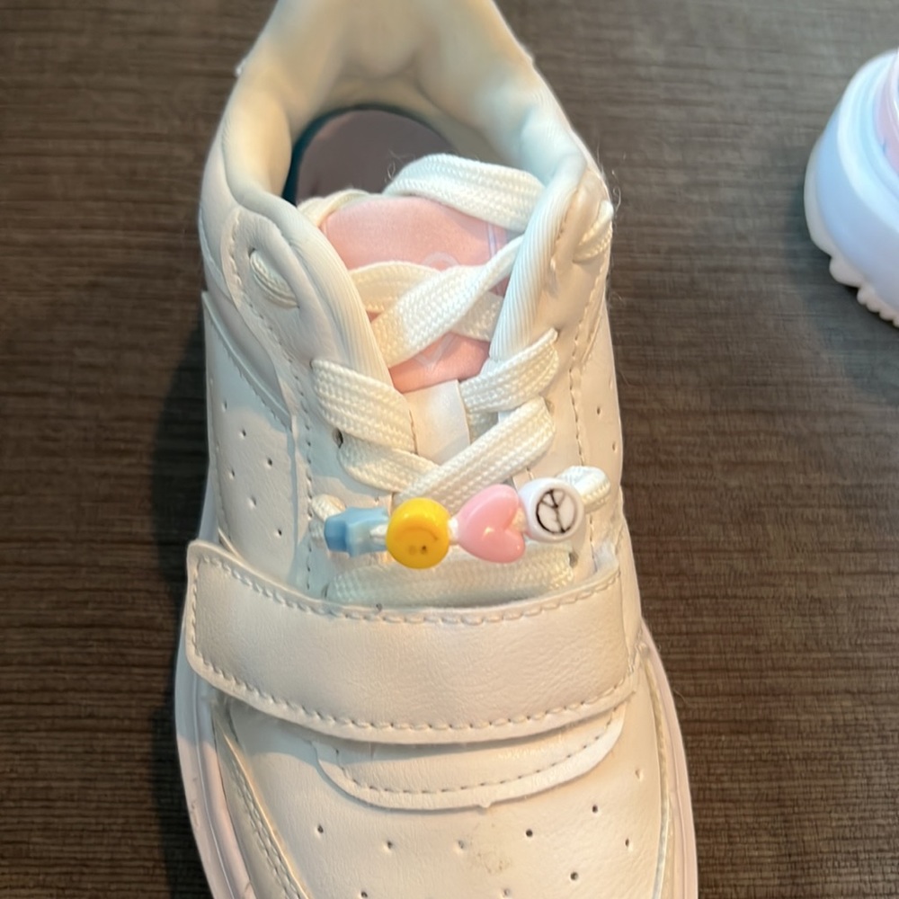 Justice - Picture 8 of 9